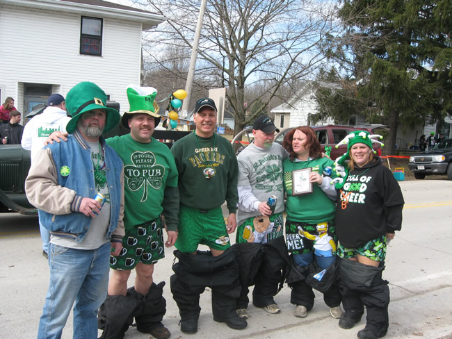 /pictures/ST Pats Floats 2010 - Pants on the ground/IMG_3145.jpg
